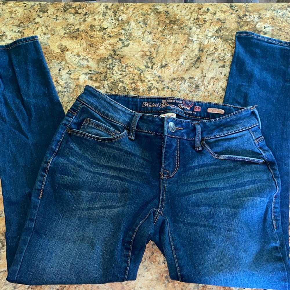Faded Glory Ultimate Skinny Jeans - Picture 1 of 3